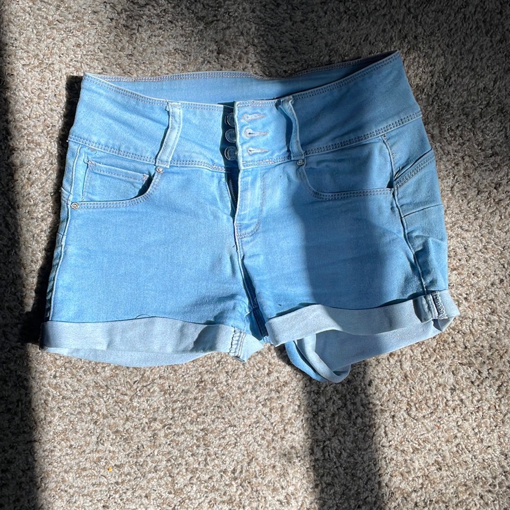 Light Shorts